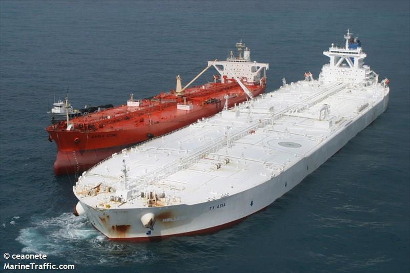 ULCC TI Asia (formerly Hellespont Alhambra) in an STS Operation. She weighs 441,893 dwt.